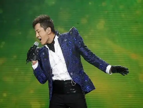 【图】毛宁丑闻与关铭的照片曝光 47岁吸毒被抓终悔悟