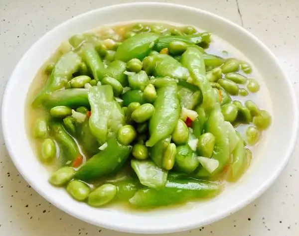 董大姐做的炒毛豆丝瓜炒毛豆丝瓜家常菜首页登录注册作品动态菜单查看