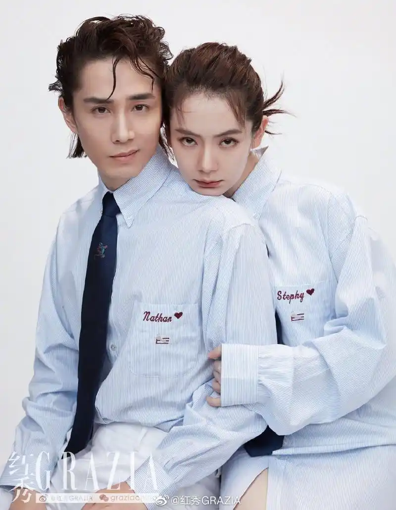 李承铉夫妇合体登封面戚薇甜蜜依偎老公肩膀