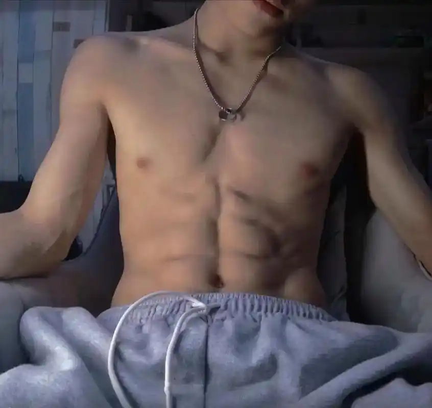 禁欲系 #腹肌 #自律 #薄肌男孩 #无脸系列 - 抖音