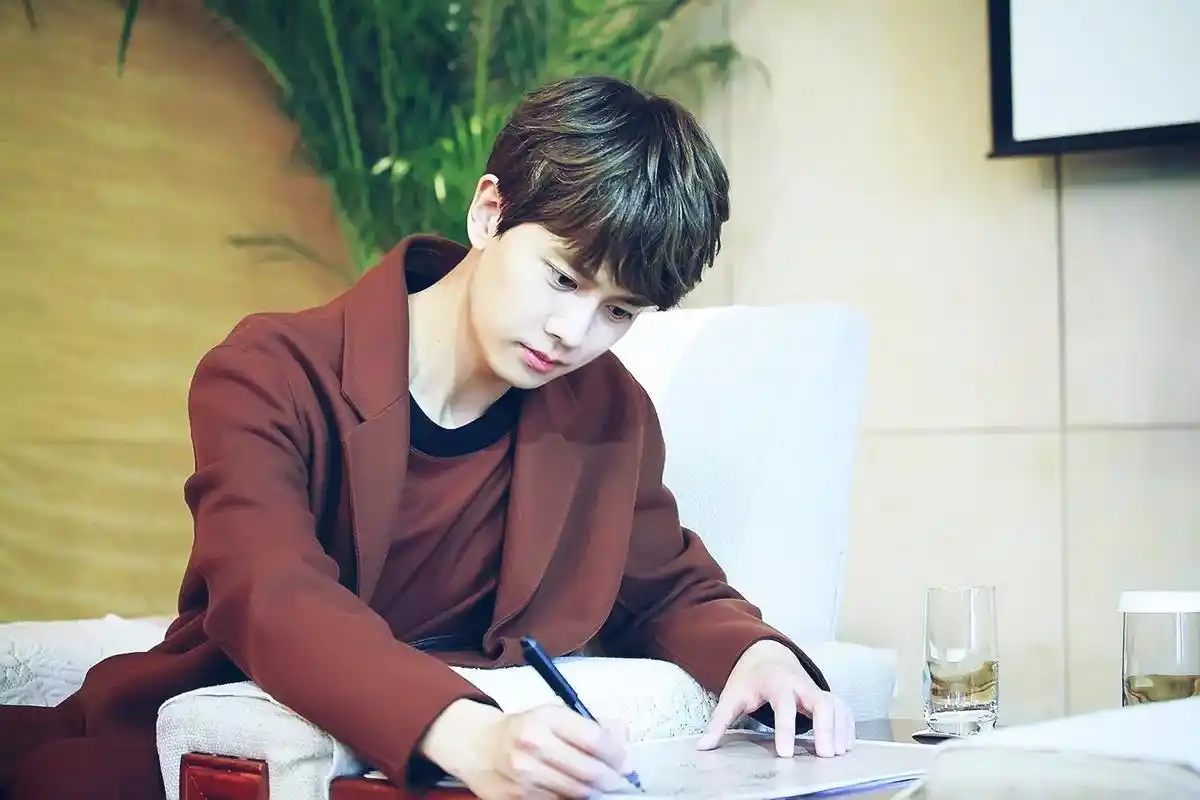 任嘉伦 - 堆糖,美图壁纸兴趣社区