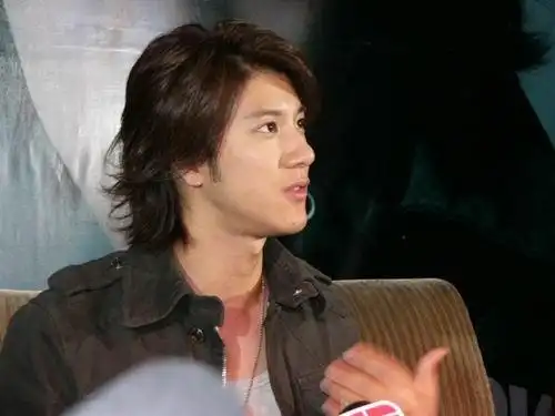 图文:王力宏北京举办庆功记者会-96