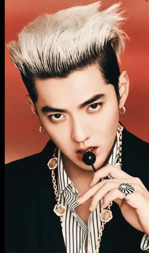 为什么吴亦凡不逃回加拿大,是别有隐情吗?