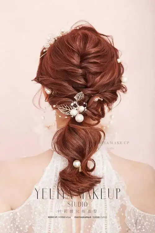 新娘实用婚礼半盘发出门造型