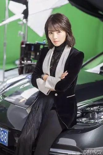 刘涛饰演的安迪依旧保持了第一部中女强人的穿衣风格,还是以西装居多