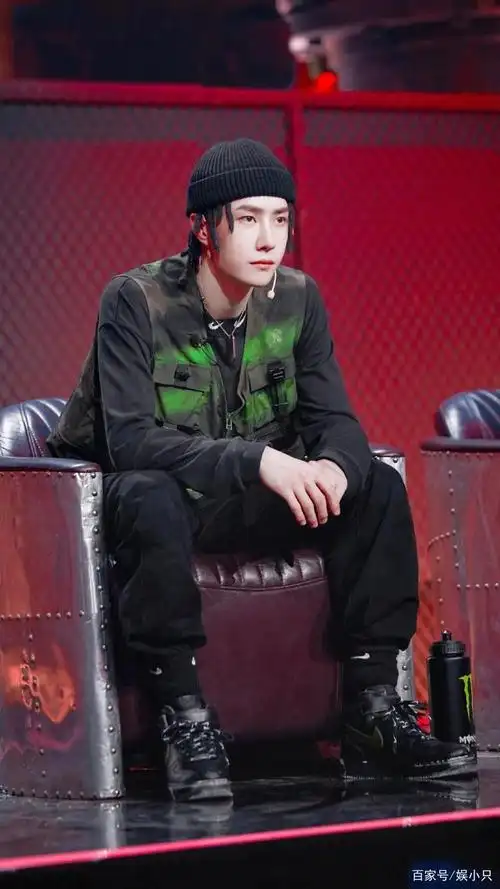 《街舞3》王一博队长一声"豹吼"震惊全场,够燃!