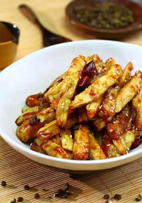 "风味茄子条"送给懂得美食的你,记得炸茄子时不要忘记它哦|茄子|风味|