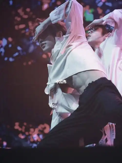 七大帅哥的腹肌照089595_时代少年团_腹肌_帅哥_tnt时代少年团