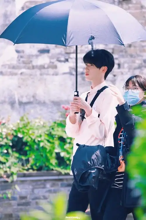 严浩翔快乐大本营