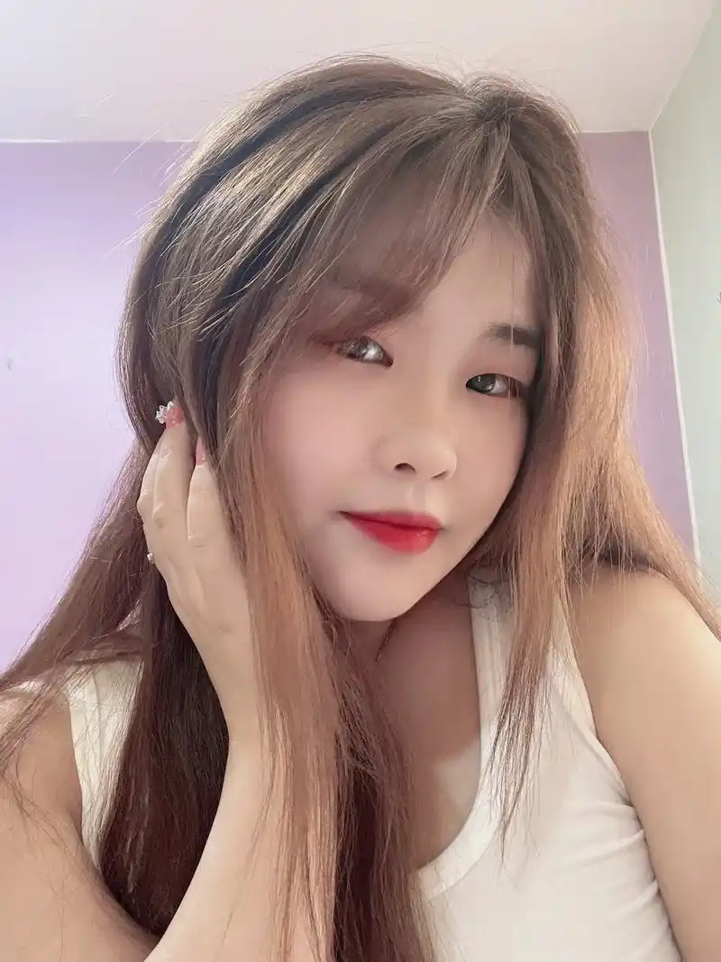 分享照片 #微胖女生 胖胖的女孩有肉感hhhhh - 抖音