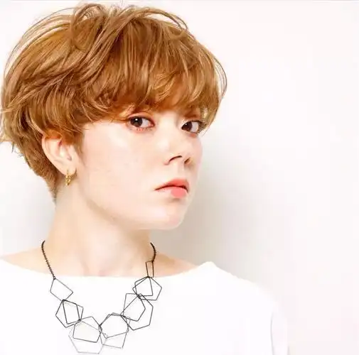 女生个性帅气短发,短发图片,发型图片