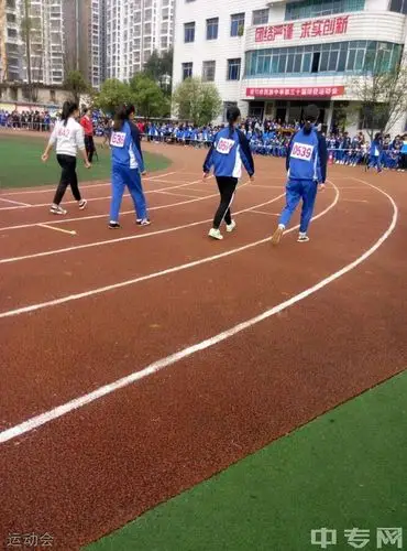 贵州都匀民中校园图片,环境怎么样?