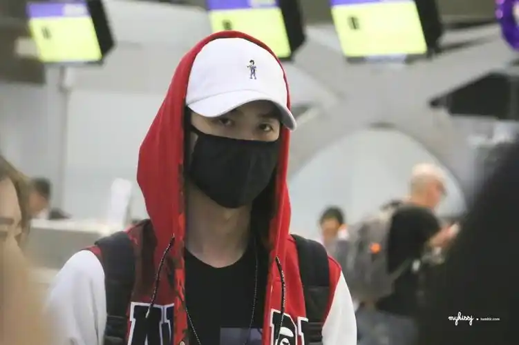 151221 泰国bkk机场 #uniq王一博