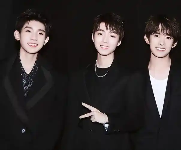 王源懒理伯克利退学风波,官宣跨年晚会平台,tfboys有望合体