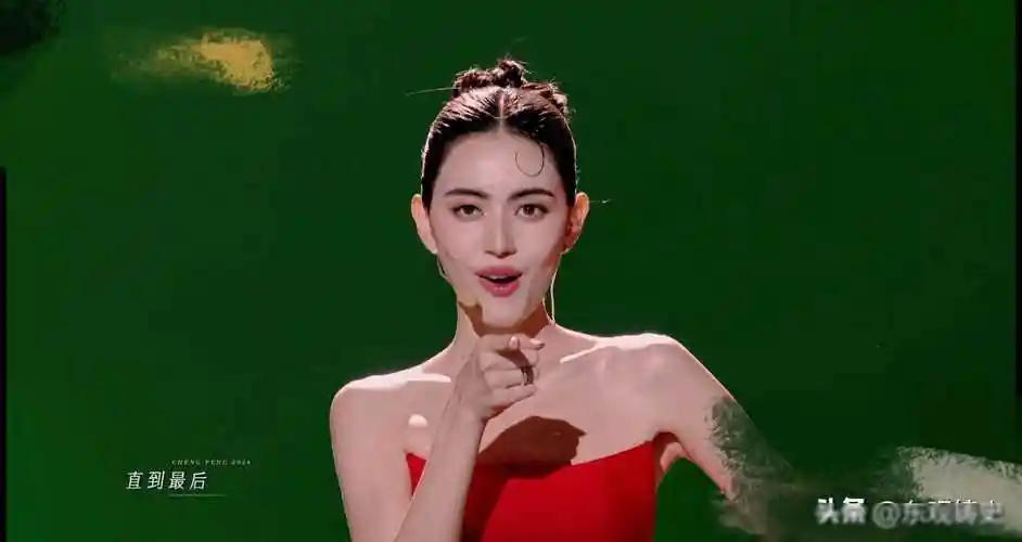 浪姐初舞台:戚薇划水引争议,国外选手惊艳亮相