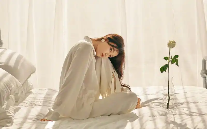 孙怡元气性感高清桌面壁纸-大陆明星-手机壁纸下载-美桌网