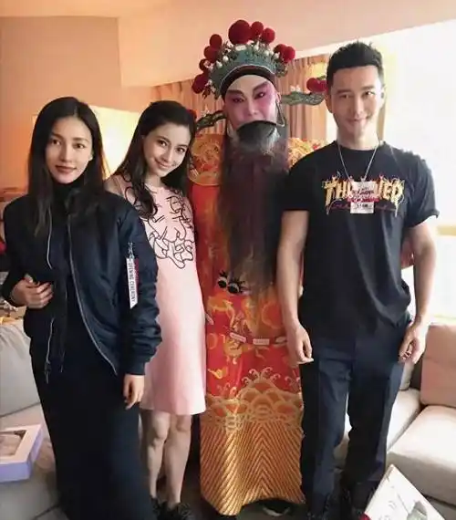 杨颖罕见的怀孕时期的照片,假如没有离婚也不至于此_黄晓明_不知道