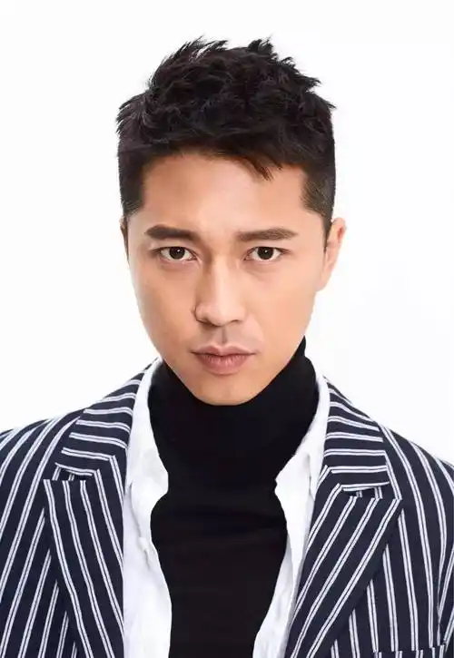 33位80后男演员现状:6人自毁星途,谢霆锋胡歌赵又廷领跑_转型_杨烁挺