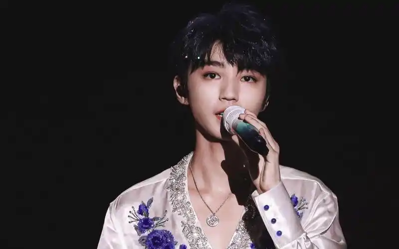 狗仔辟谣王俊凯住凶宅传闻,称其买了豪宅,透露tfboys没有解约