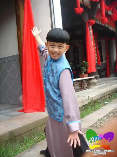 《谁知女人心》吴磊剧照大放送 小时候的他卖萌搞怪