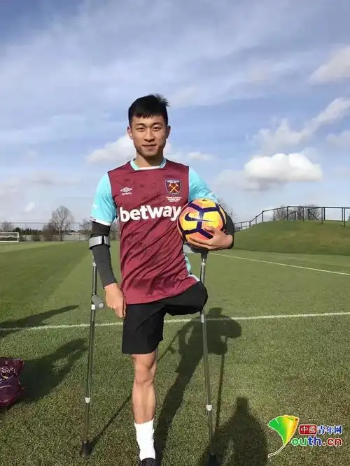 没有左腿一样倒钩:90后"独腿球王"的"韧"性青春