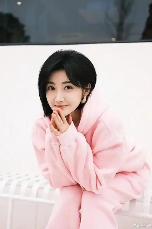 美女演员景甜今日生活随拍照出炉啦大甜甜好美