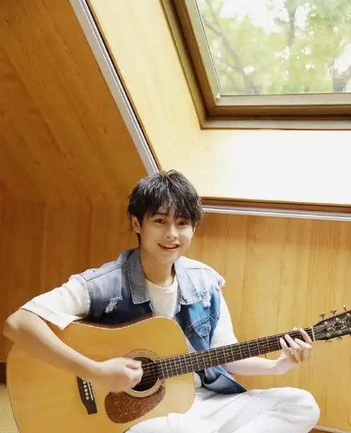 洪雨雷直播在线翻车,这样的弟弟未免太可爱