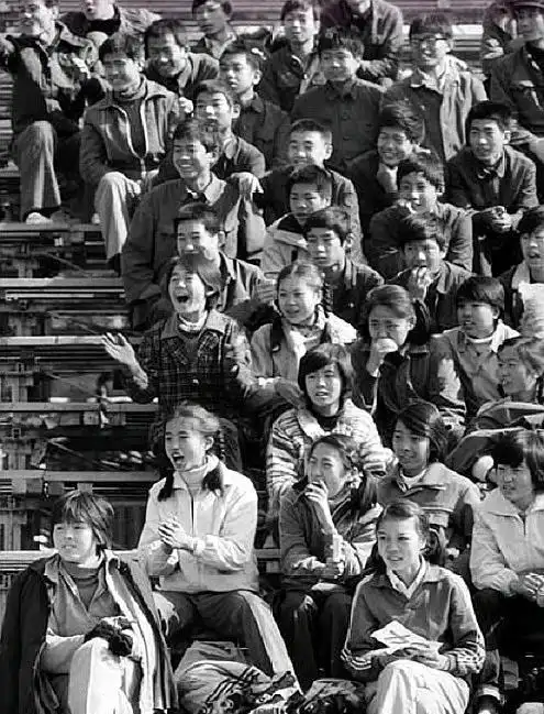 怀旧老照片,八十年代的中学生,让你回忆起了多少学生时代的往事