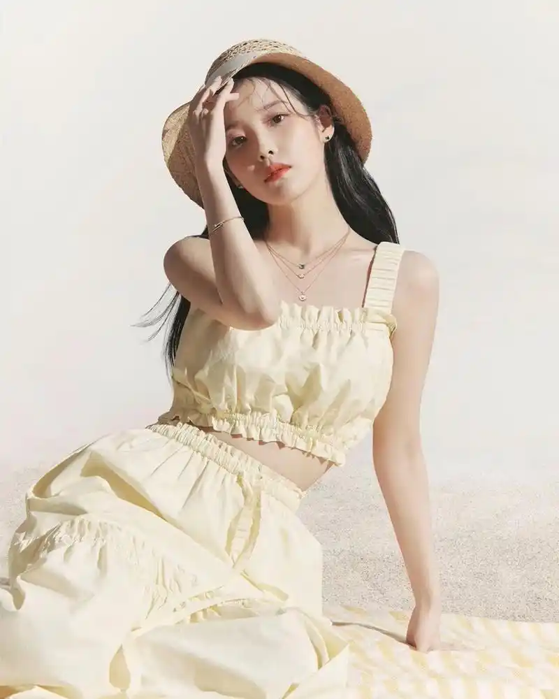 iu李知恩# 雪肤玉貌,甜美清纯,妖娆身姿,性感妩媚,气质女神