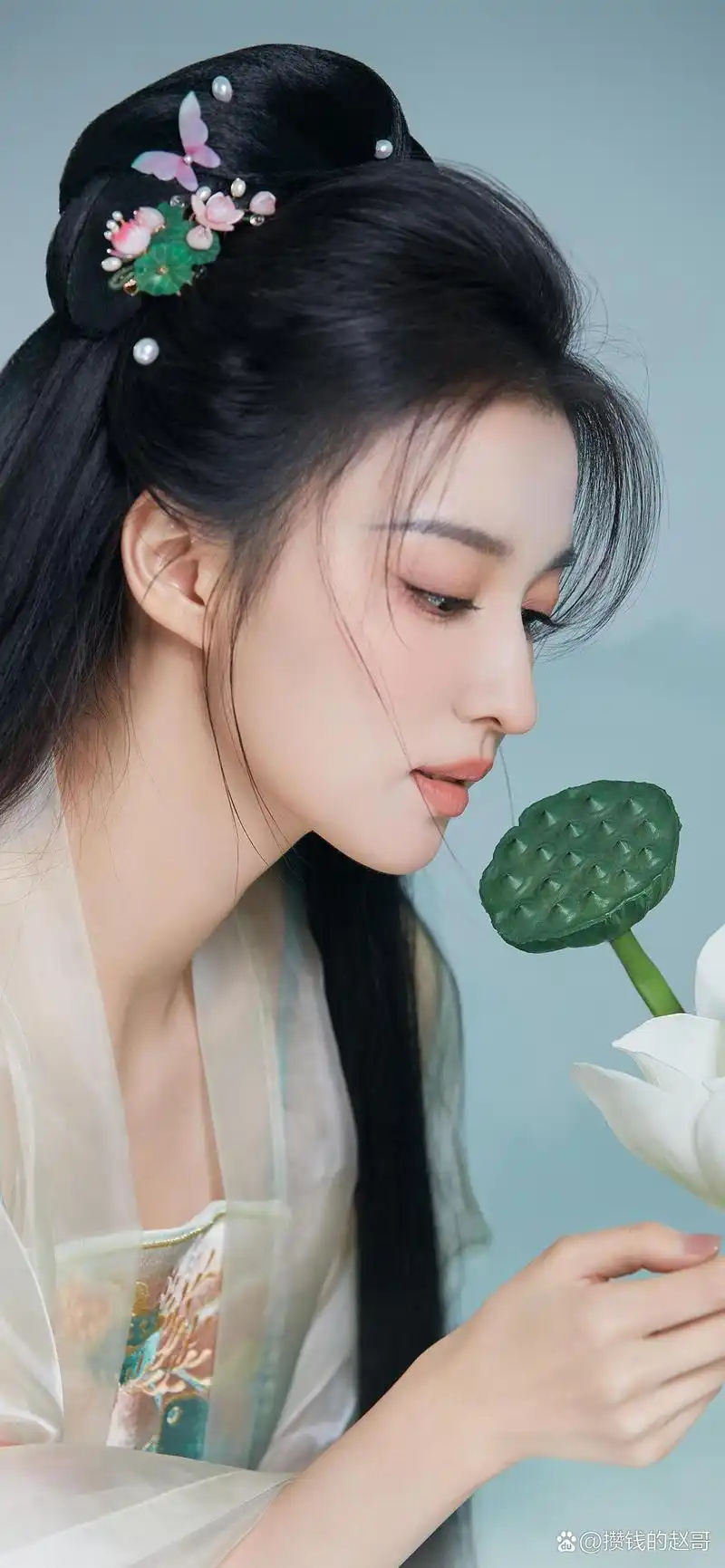 王楚然唯美古风壁纸 王楚然的唯美古风壁纸,展现了女明星的盛世美颜