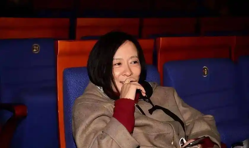 身家百亿坐拥北京一条街_投资领域_商业_宋丹丹