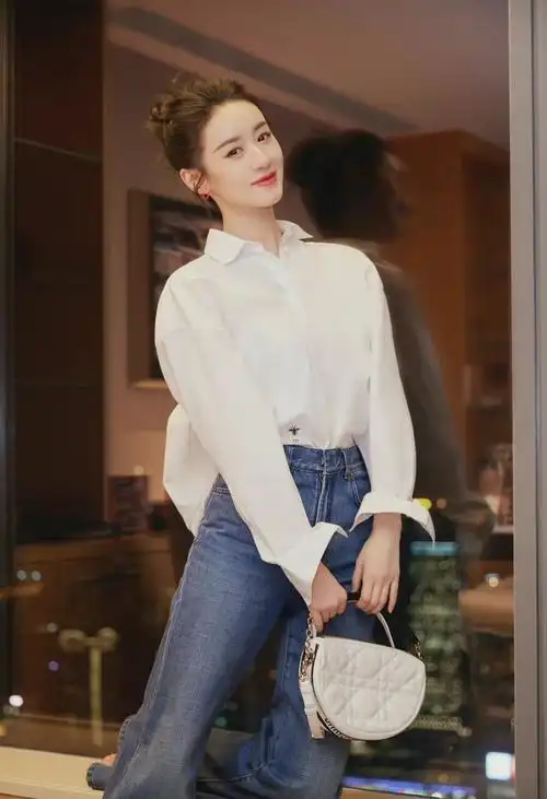 袁冰妍冷艳气质绝了,穿白色衬衣配牛仔裤,干净利索又显气场_服装_女生