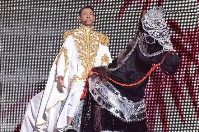 其后刘德华还表示,现在看回以前骑马的照片都会害怕:「如果真的有戏份