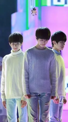 【手机壁纸】凯就是暖阳,源就是亮星,玺就是月光,tfboys就是希望!