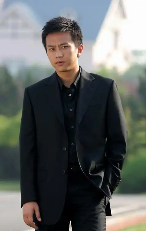 邓超的个人资料,邓超是哪个公司的艺人,本文共(3497字)