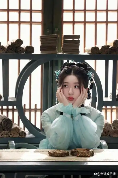 古装神仙奇幻剧《神隐》赵露思造型"仙萌可爱"