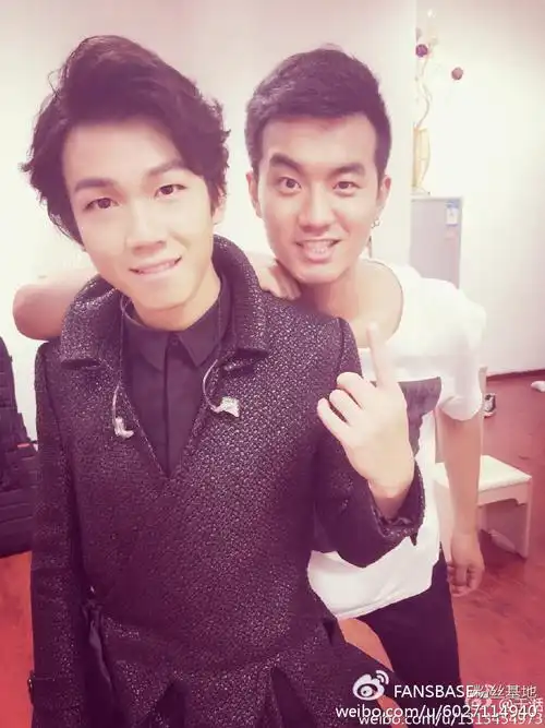 天娱四少出征格莱美,内地销魂四小天王果然不负众望,大写的服!