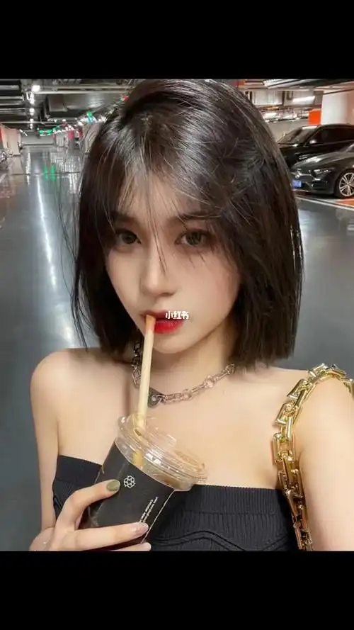 发根摩根烫 自然蓬松 #短发  #女生短发发型  #八字刘海  #摩根烫