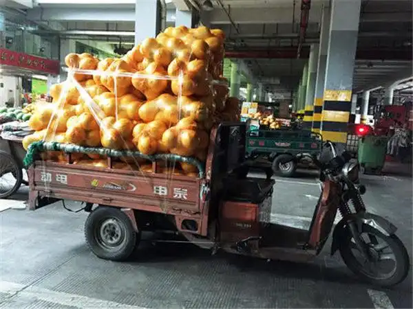 作为一个亳无经验的卖水果新手,还是不要轻易的踏上用小货车来卖水果