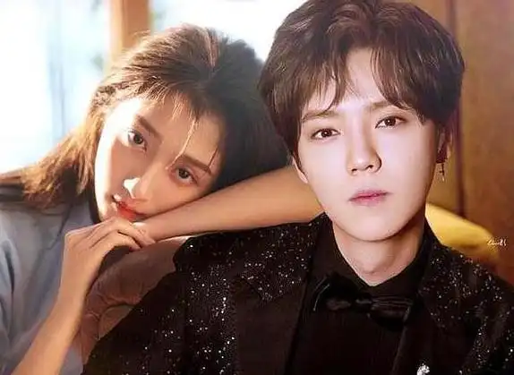 鹿晗关晓彤约会 鹿晗和关晓彤一同外出约会,两人的亲密关系让人感到