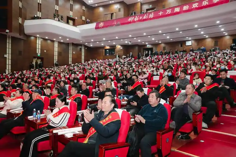 谋定春节销售高峰,"仰韶剧场·十万陶粉欢乐季"高频来袭