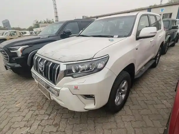 2022款丰田霸道4000 60万起亏本销售_凤凰网汽车_凤凰网