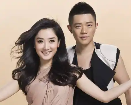 三年后,湖南籍音乐人何沐阳想在深圳寻找一个声音有张力的女歌手,来