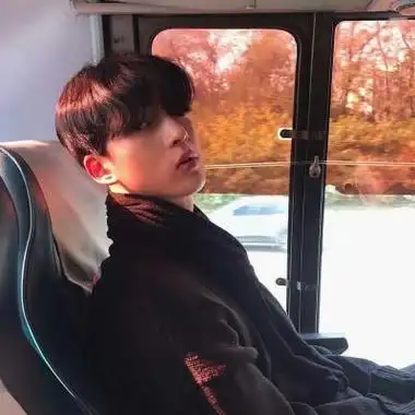 2018微信头像男生超拽霸气高冷头像 人渣不分男女废物不分年龄分享!