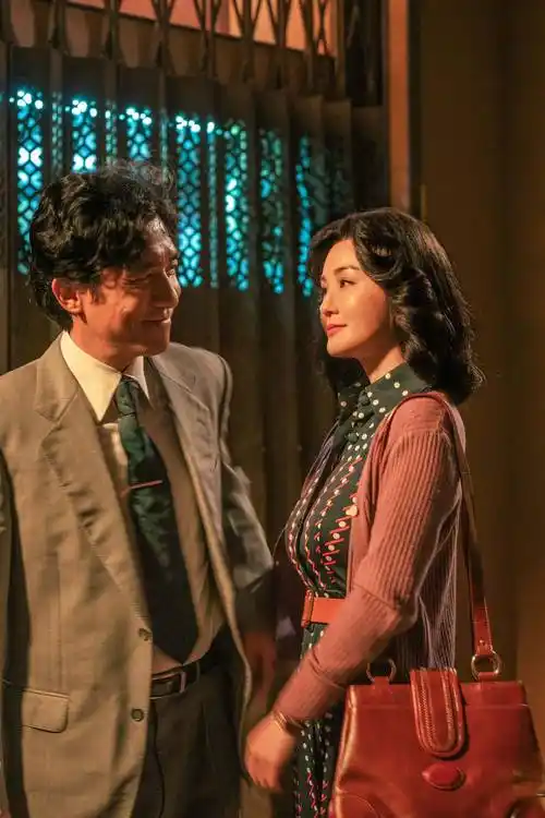 蔡卓妍《金手指》诠释被动的悲情人物 搭档梁朝伟上演替身文学