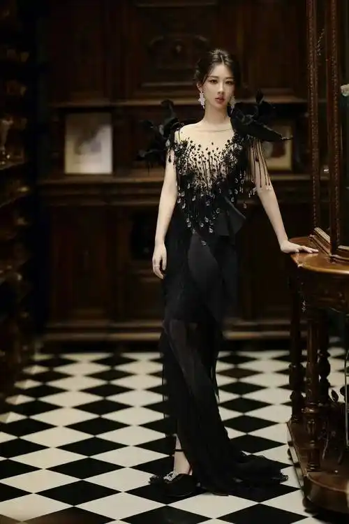 杨紫真的越发的成熟女人味了!身穿高定礼服,那韵味简直无法抵挡