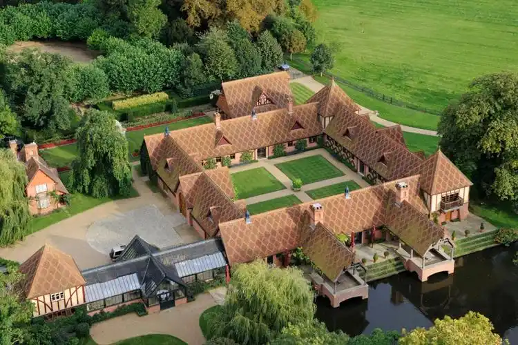 英国waddesdon庄园奢华派对圣地