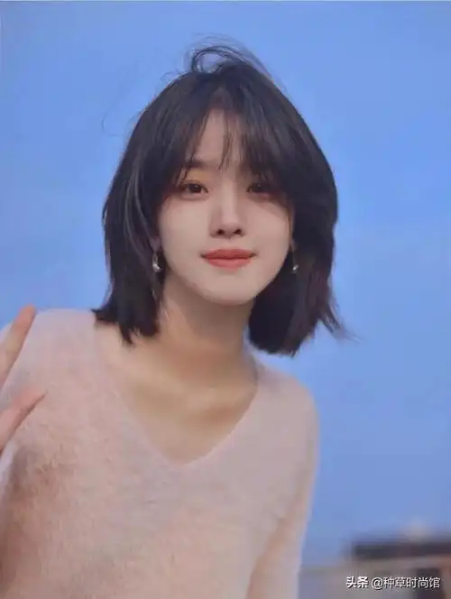 气质温柔的女孩子剪这个发型很加分哦!