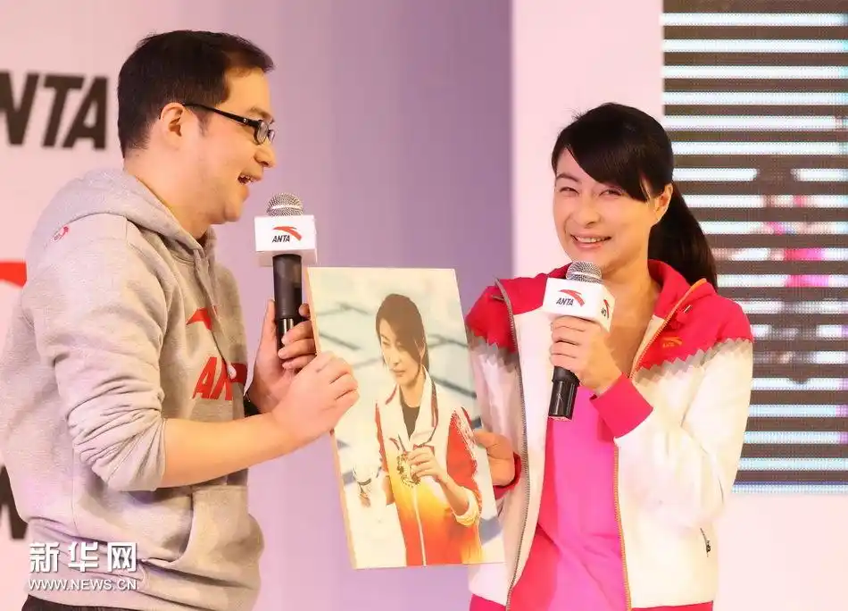 p>郭晶晶,1981年10月15日生于 a target="_blank" href="/item/河北