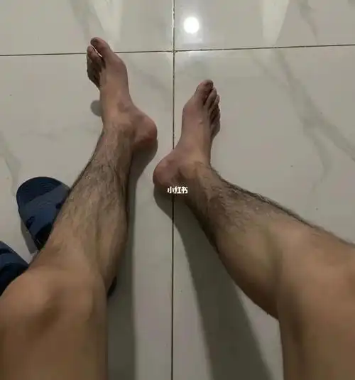 唉,这些人什么心态啊,真搞不懂#腿毛  #腹毛   #制服诱惑  #体制内